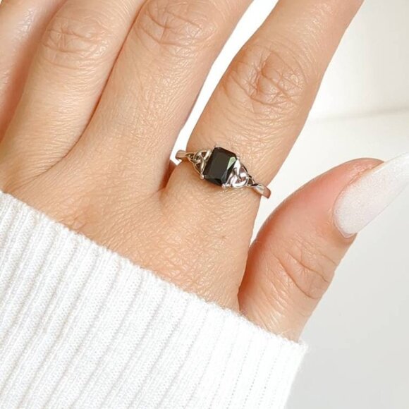 Sterling Silver Black Onyx Celtic Ring, Sterling Silver Women Ring, Love Friends - Picture 2 of 9